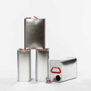 picture of 4 F-Style rectangulars silver metal cans with red handles and lids in different positions